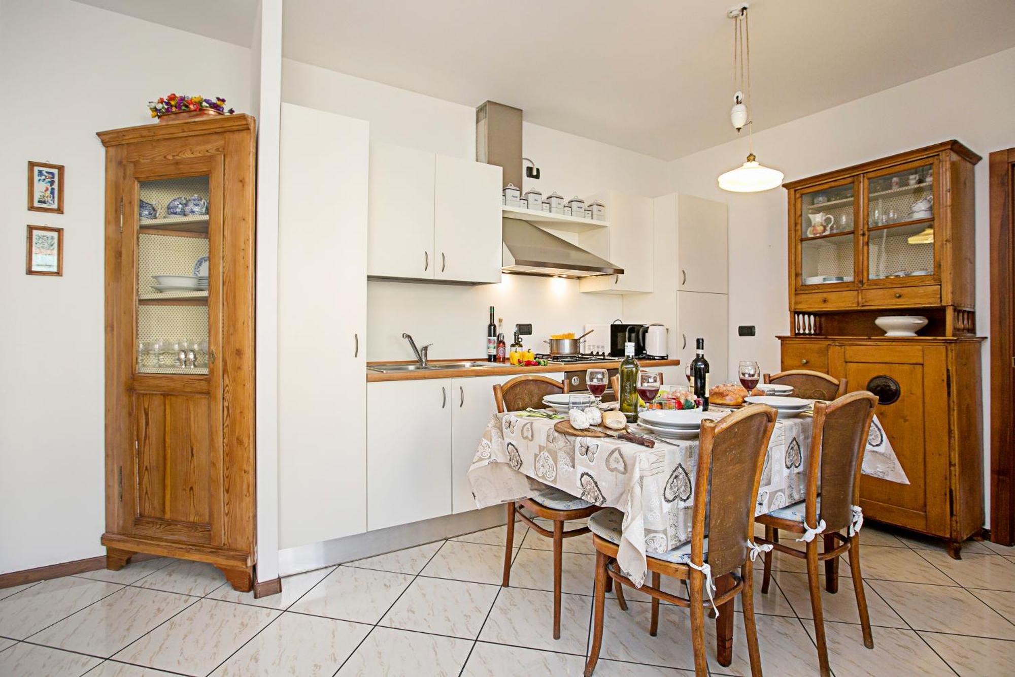 Riva Centro Apartment - Happy Rentals Екстериор снимка