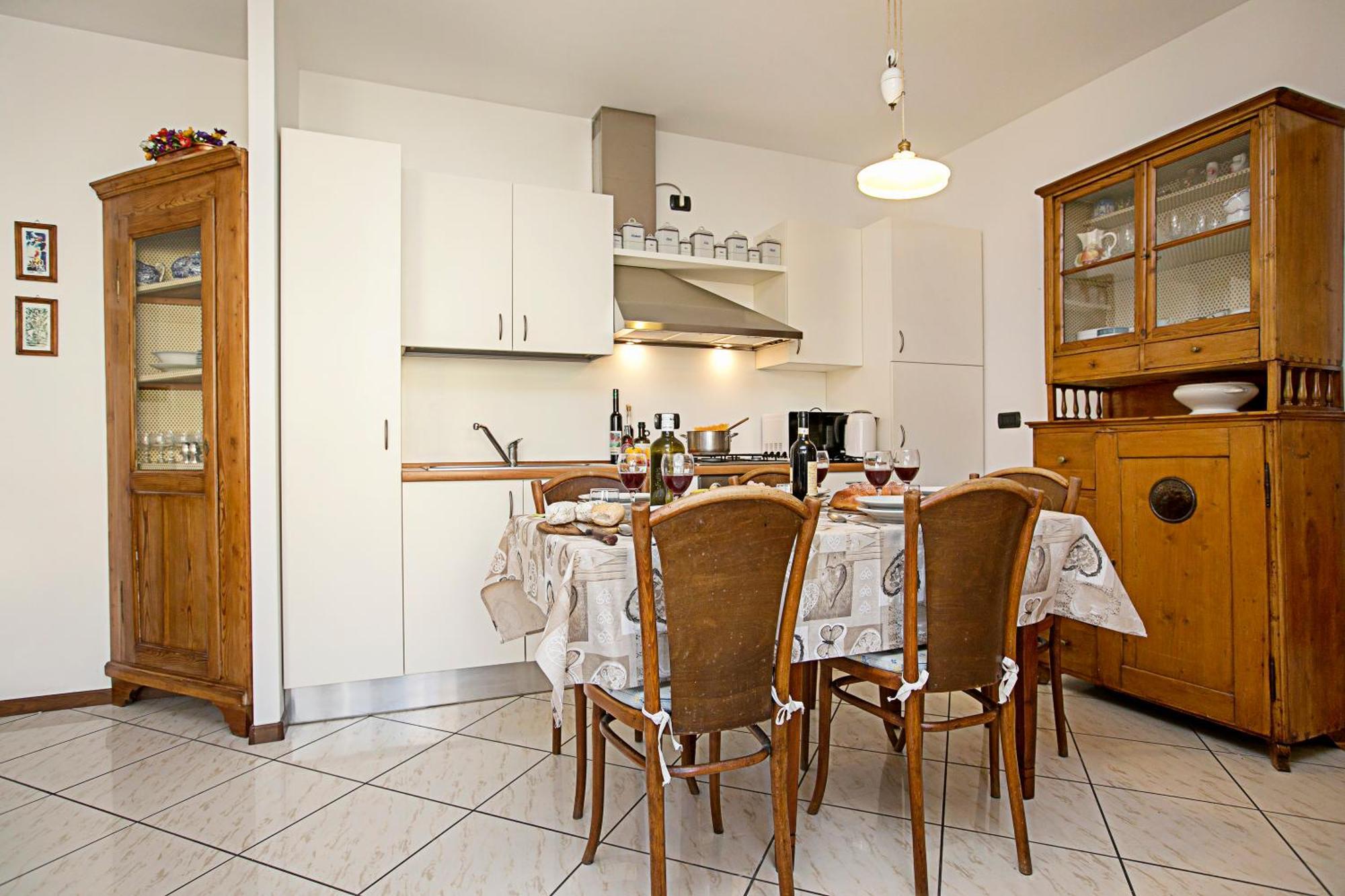 Riva Centro Apartment - Happy Rentals Екстериор снимка